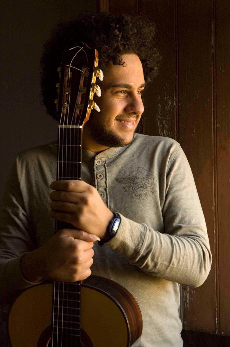 O violonista Diego Figueiredo é um dos maiores talentos da Franca do Imperador