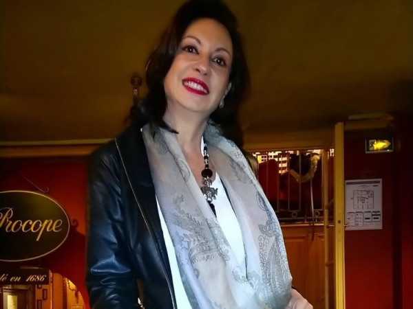 Lígia Almeida Prado Oliveira assumiu a presidência da Creche Nossa Senhora Aparecida, tendo Vera Martins, como sua vice