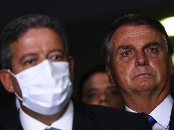 O presidente da Câmara dos Deputados, Arthur Lira, e o presidente Jair Bolsonaro