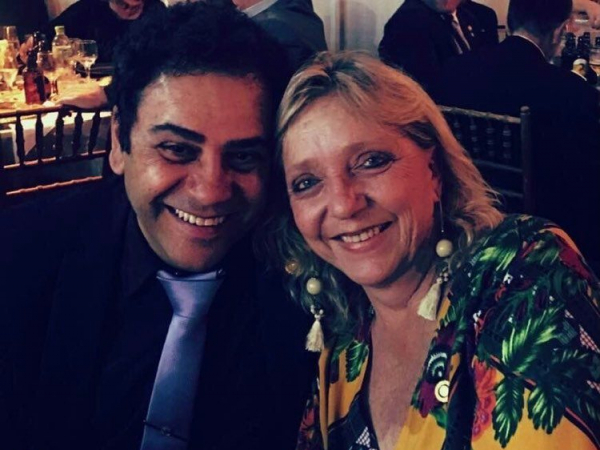 Casal Gislaine e Antônio Carlos Ribeiro (com os filhos Raul e Caio) investiu na área de churrascaria, com sucesso