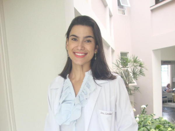 Carolina E. G. Rodrigues Alves (também elogiadíssima médica) é casada com o Rafael Lyra R. Alves (filho de Sátiro e Carmen).