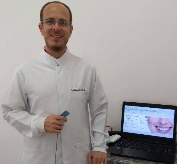 O endodontista Marcelo Dupim integra a equipe competente do Instituto Odontologia Função & Arte