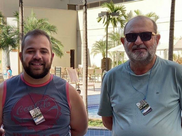 Lucas Branquinho e o fotógrafo Andrade passam o fim de semana na agradável cidade de Caldas Novas-GO
