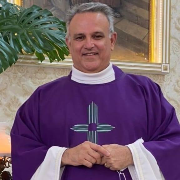 Mons. José Geraldo Segantin celebra hoje o Dia de Santo Antônio e celebrou ontem os 50 anos da nossa Diocese