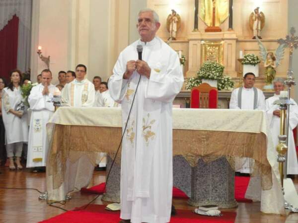 Frei Romualdo completou sua formação na Ordem dos Agostinianos Recoletos, na Capelinha, em Franca