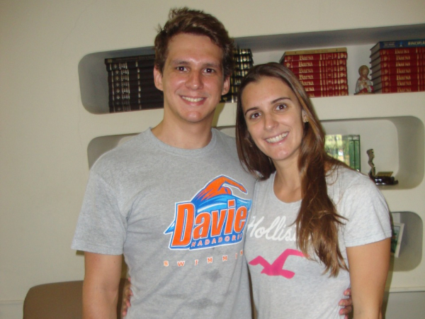 Só felicidade: casal Renato Barufi-Thalandra. Ele, advogado, ela, fisioterapeuta.