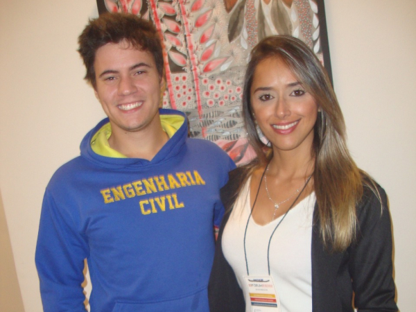 Já engenheiros civis (pelo Uni-Facef): Lucas Piveta e Érika Rodrigues.