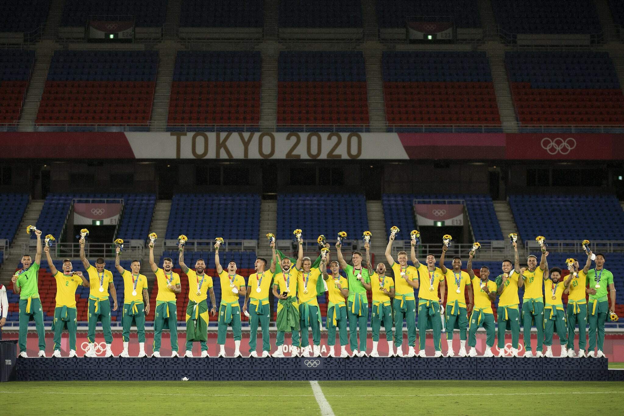 Brasil vence nos pênaltis, se vinga do México e busca bi olímpico
