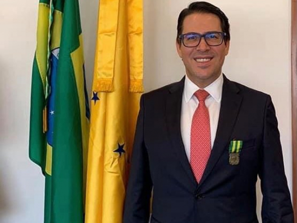 O diplomata francano Hélio Franchini Neto foi o conferencista de um importante evento virtual esta semana em Bogotá, na Capital da Colômbia.
