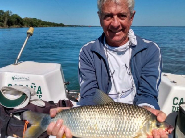 O conceituado advogado Ismael Rubens Merlino não abre mão de relaxar em suas constantes pescarias