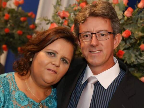 O casal Eliane Bonine e Daniel Mello, fundadora e presidente atual, convidam a população para participar das ações do Outubro Rosa do Iansa. 