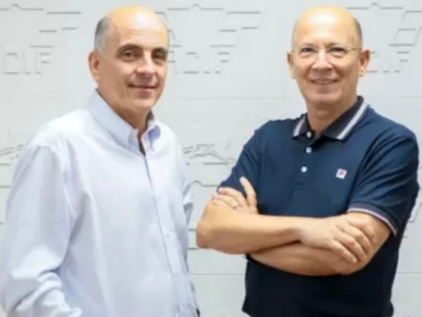 Presidente da Acif, Tarciso Botto (foto com o vice João Batista de Lima), movimentará o Natal do comércio francano