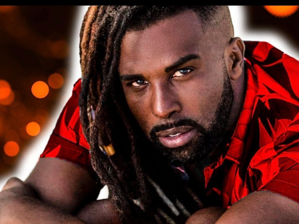 O coreografo William Matias, aqui de Franca, desfilará no carnaval santista, em fevereiro de 2022, como Príncipe de Bateria  