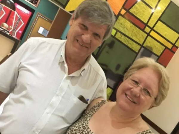 Jefferson Carraro e Fátima Dutra recebem cumprimentos constantes pelo sucesso de seu restaurante Adega, em Patrocínio Paulista