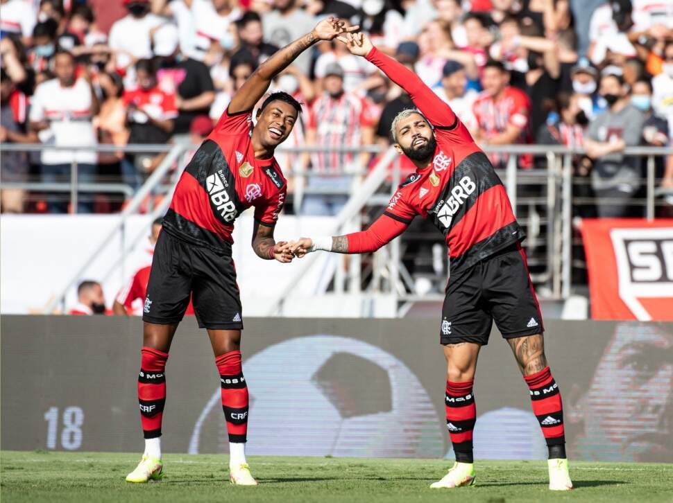 Ausência da camisa 24 no time do São Paulo gera críticas ao clube tricolor