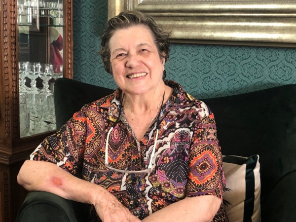 Artista plástica e professora Maria Helena Silvestre está feliz com seu novo apartamento, em luxuoso edifício na Cidade Nova
