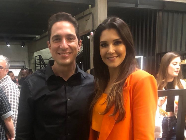Alexandre Xavier e Mariana Zani esbanjaram simpatia na noite de inauguração da Larulp, no Easy Center 