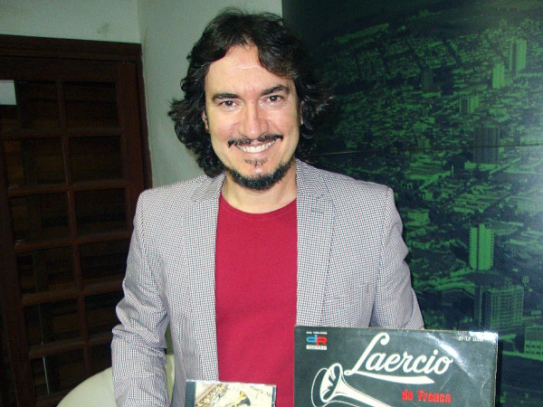 Prezado e dinâmico Delzio Marques muda de idade na 3ª (dia 1º/2). Meu abraço