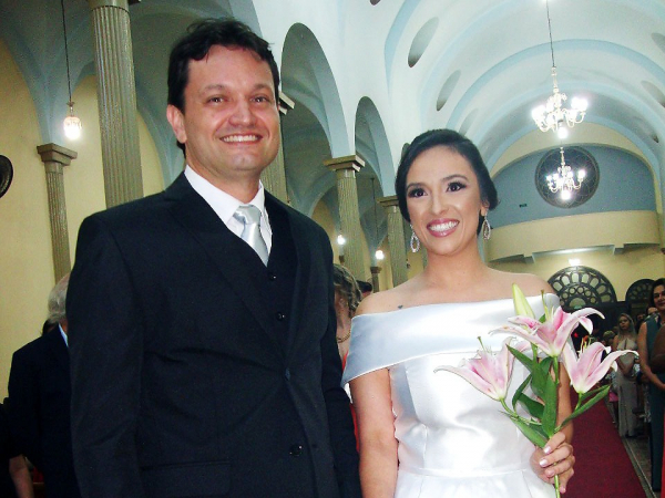 Quando do casamento: Adelmo Peixoto Júnior (odontólogo) e Karina N. Lopes (ft.)