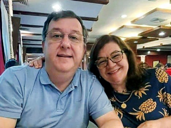 Renato Tadeu Barufi, presidente do Centro Médico de Franca, e a esposa Suzi Britto Barufi formam casal nota 10