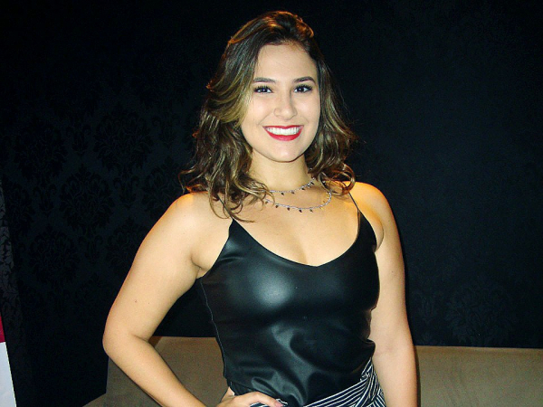Especial pra minha coluna. A farmacêutica Gabriele Pedroza
