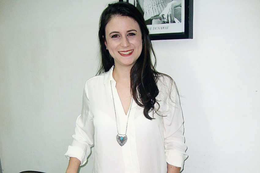 Ela se destaca como TO (Terapeuta Ocupacional)