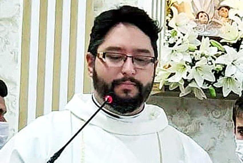 Diácono Fernandinho Costa, da Comunidade Cenáculo, teve uma bonita participação da 1ª celebração do Santuário Sto. Antônio