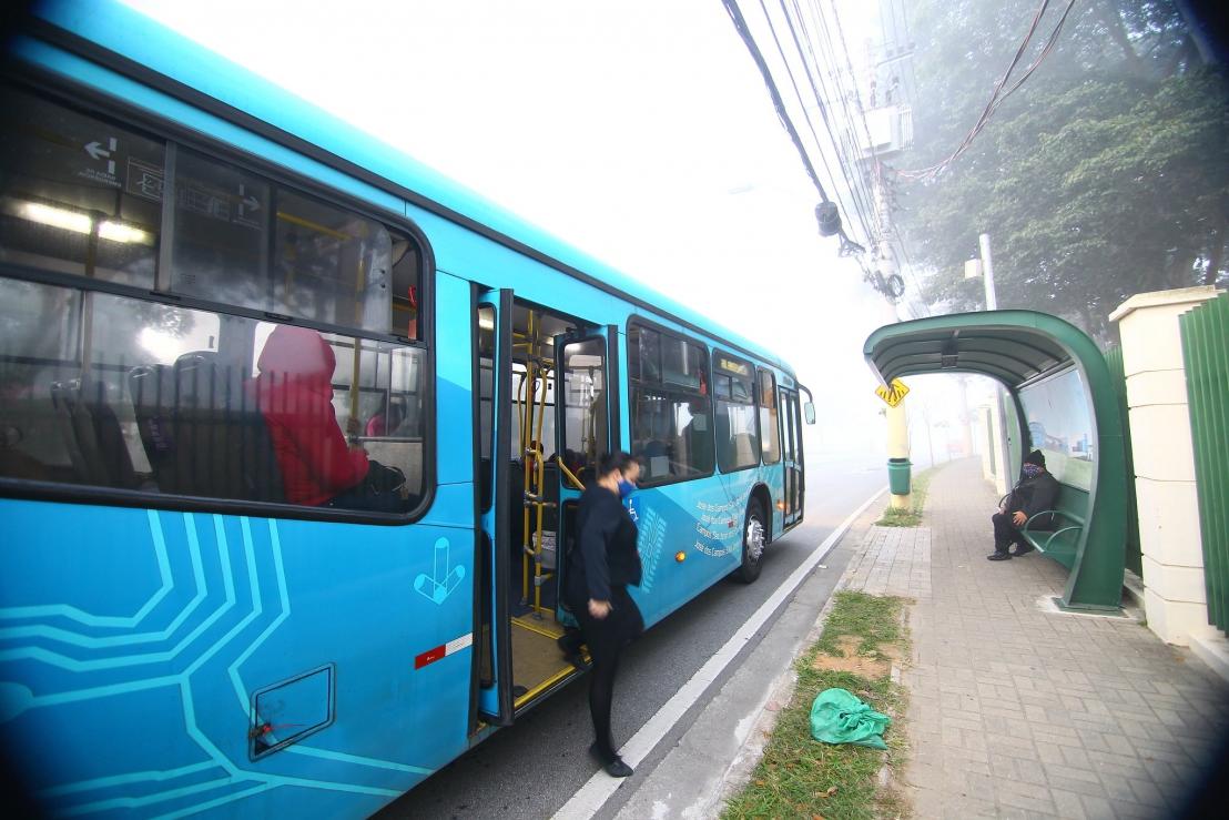 Ônibus. Transporte público em São José