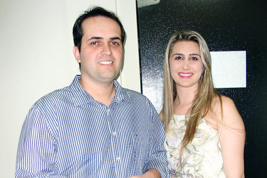 Casal Guilherme Terra-Lígia Moscardini. Pais da Alice (acaba de completar 4 anos)