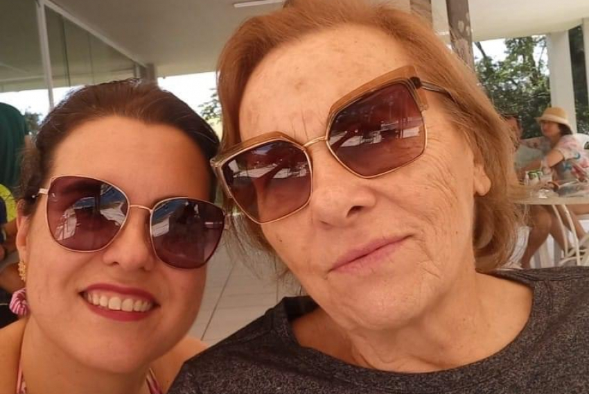 Milena Franchini Cavalcanti e sua mãe, a sempre elegante, Rita Maria Franchini Cavalcanti