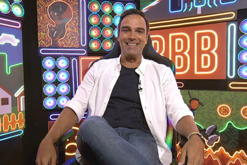 Tadeu Schmidt, 47, falou nas redes sociais sobre o início de sua carreira