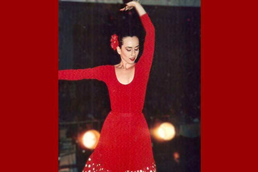 Cláudia Garcia. Destaque especial quando os assuntos são: o balé e o flamenco.
