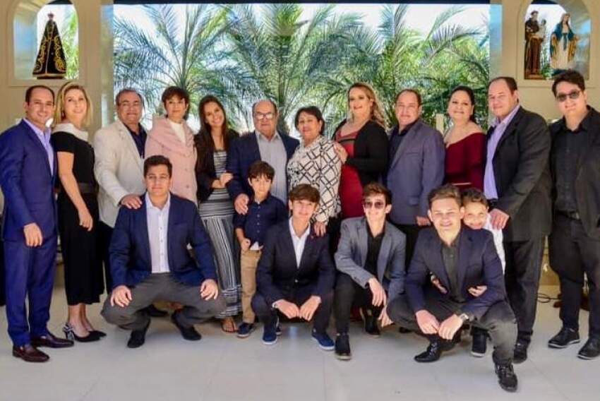 Família Arantes comemora os 50 anos de sucesso do Grupo Arantes/Chockdoce. 