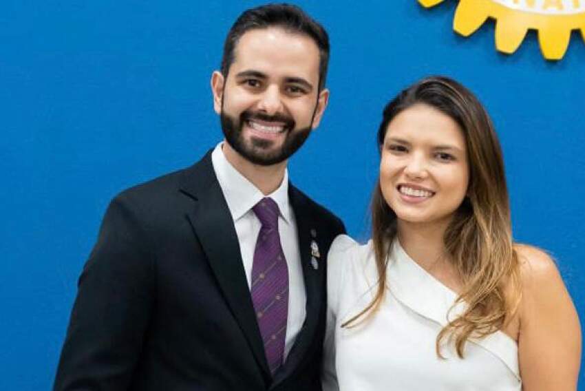 Novo presidente do Rotary Club de Franca Imperador, Gustavo Nunes, acompanhado de sua esposa, a médica Marina dal Monte.