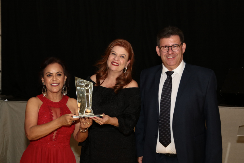 Maria Aparecida e Marco Antônio Soares (o Markinho) laureados em momento especial na NC 2022