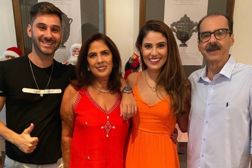Advogada Rosângela Vilaça Bertoni com os filhos Igor e Larissa e o marido, Luidi Bertoni