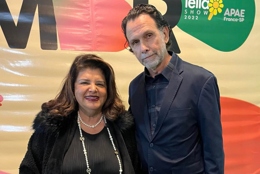 No flash com Luiza Helena Trajano, o presidente da Apae, Agenor Gado, que está à frente da organização da San Gennaro.