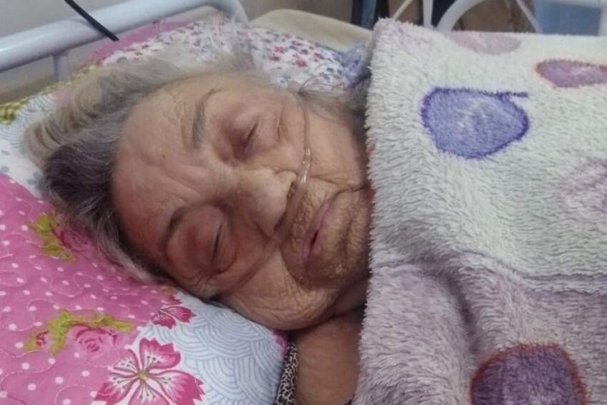 Rita Cássia de Freitas, de 85 anos, internada na UPA do Aeroporto, nesta terça-feira, 30