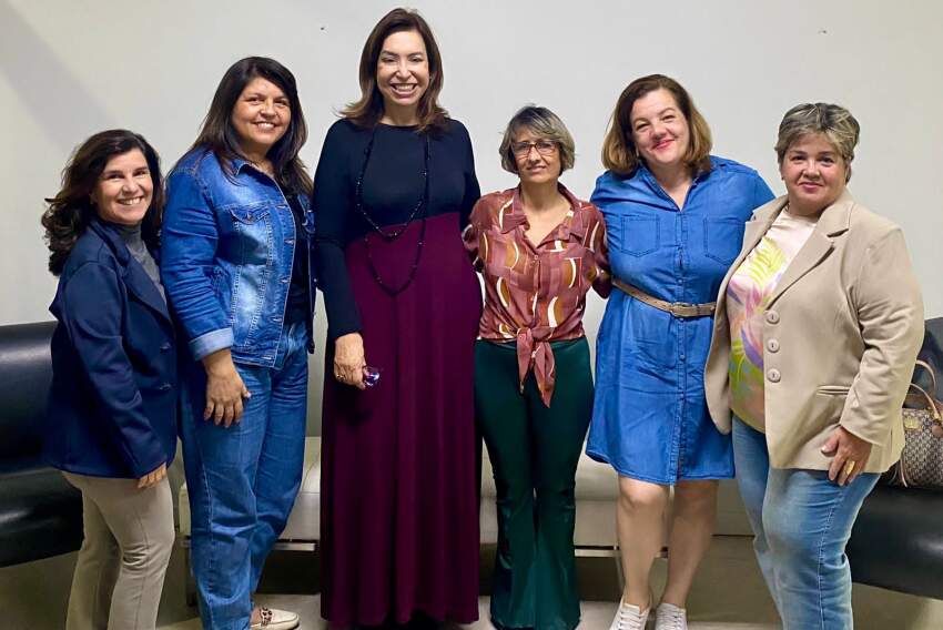 Elas estão à frente do Comitê Mulheres do Trânsito, Silvia Diniz, Katia Müller, Leliana Veronez, Adriana Novaes, Elizeth Guerra e Eliane Querino.