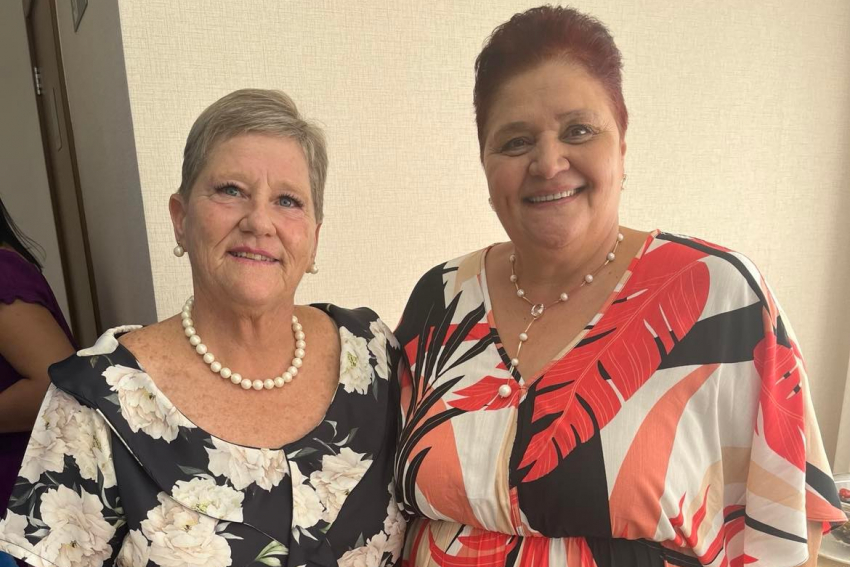 Com a irmã Paula Bereta, está Marina Bereta, que festejou seu aniversário em grande estilo dia desses