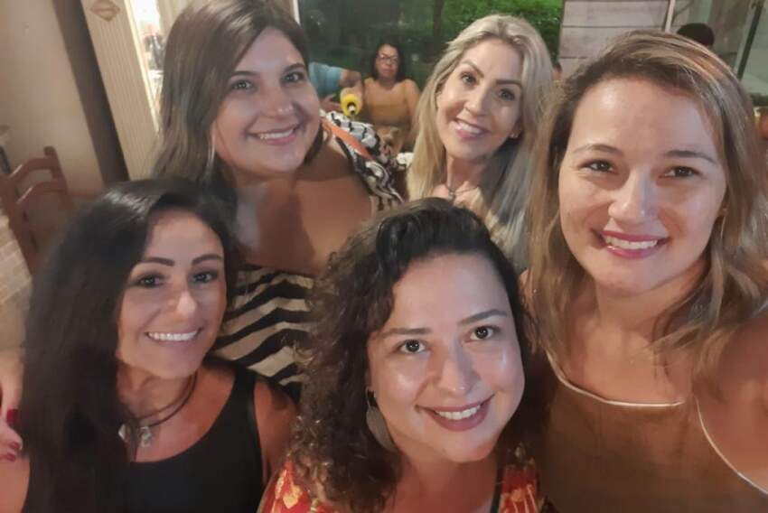 Roberta Comparini Fuzisawa, Aline Bomfim, Alessandra Cândido, Thaina Machado e Cláudia Donega curtiram férias em João Pessoa (PB)