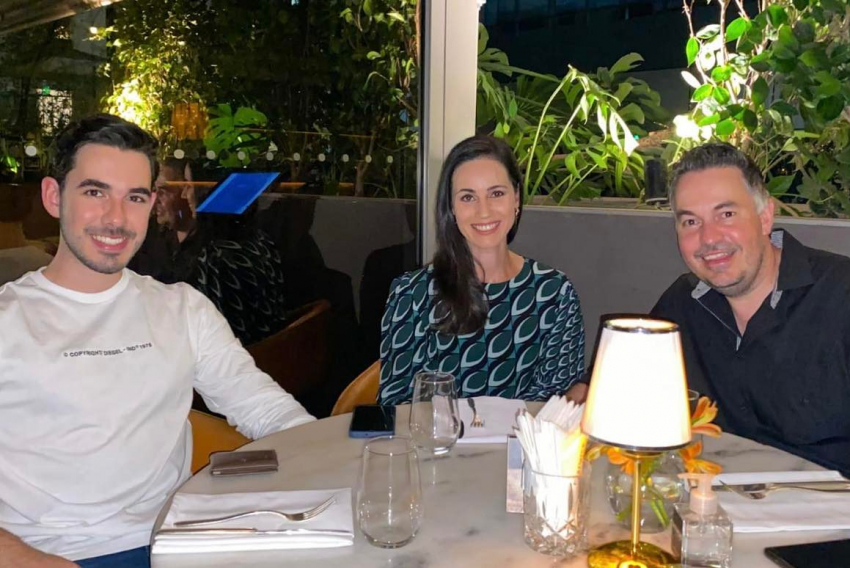 Rafael Patrocínio comemorou seu aniversário, em São Paulo, com a esposa Ariana Villela e o filho João Victor