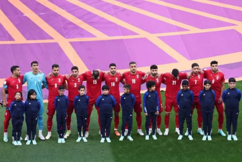 Jogadores do Irã não cantaram o hino nacional em forma de protesto