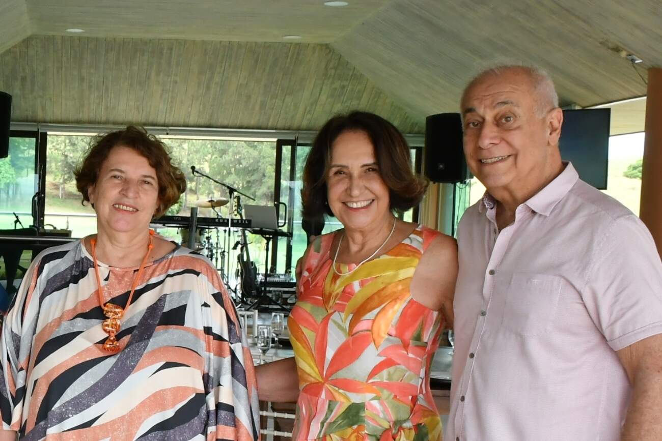 Maria Rita Singulano, com Vany e Luiz Antonio Sabonge  Gilberto Freitas/Divulgação