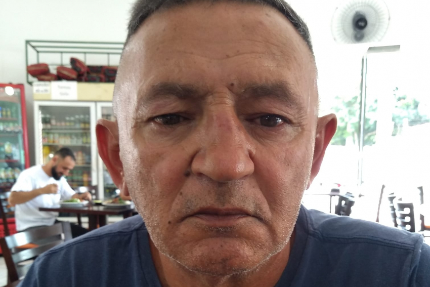 Carlos tem seis filhos e um neto