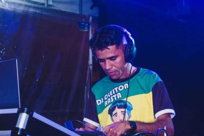 Febre na internet, DJ Cleiton Rasta se apresenta nesta sexta em