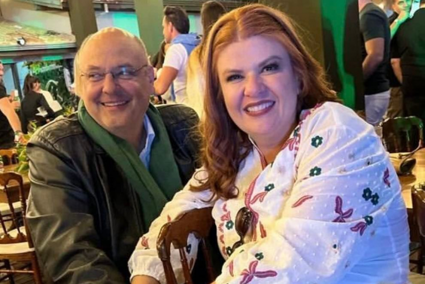 No flash com o prefeito de Franca, Alexandre Ferreira, está presidente do Fussol, Cynthia Milhim