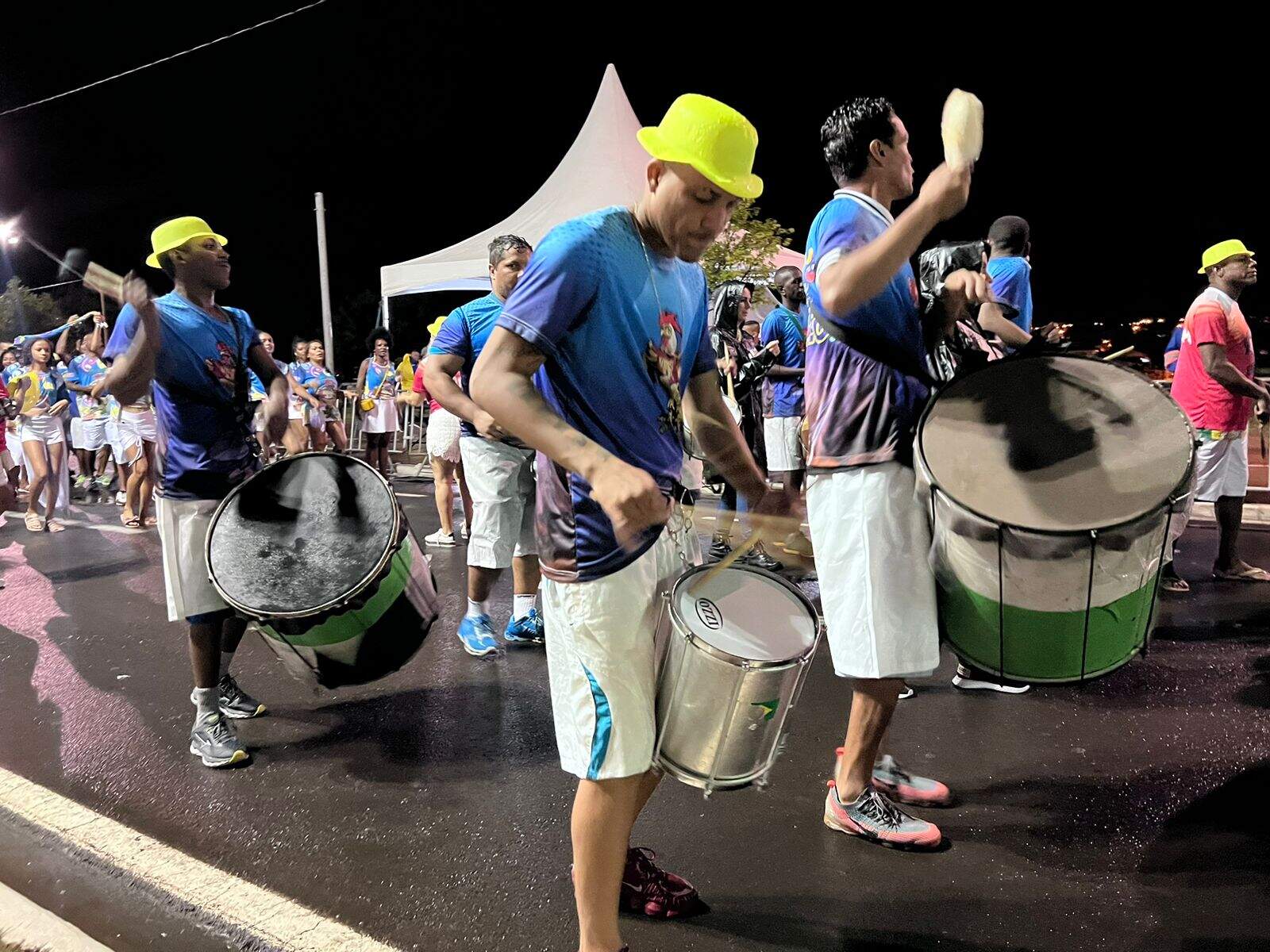 samba meu povo canta o bloco unidos do jardim petrópolis o primeiro