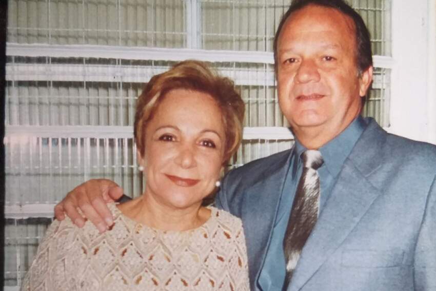 Casal Valdes Rodrigues-Cida. Ele aniversaria dia 13, segunda-feira