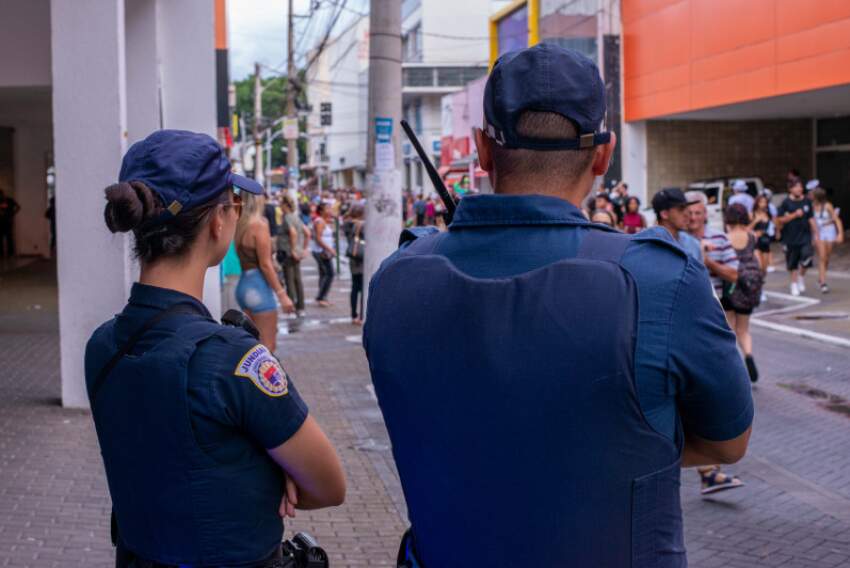 Agentes de segurança realizam fiscalização nas festividades de Carnaval em Jundiaí